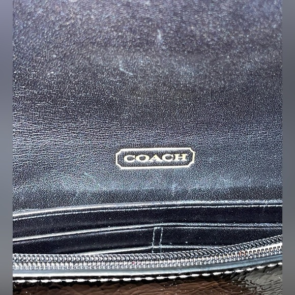 COACH HORSE & CARRIAGE PATENT LEATHER LARGE BLACK CLUTCH WALLET PURSE BAG EUC - Picture 8 of 12